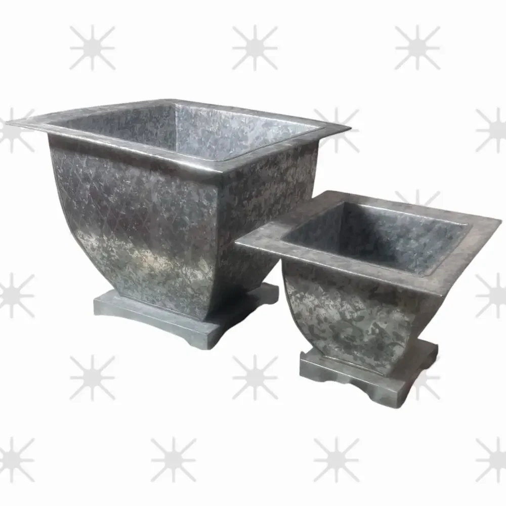 Set of 2 Footed Aluminum Planters Diamond Pattern Square 12.5